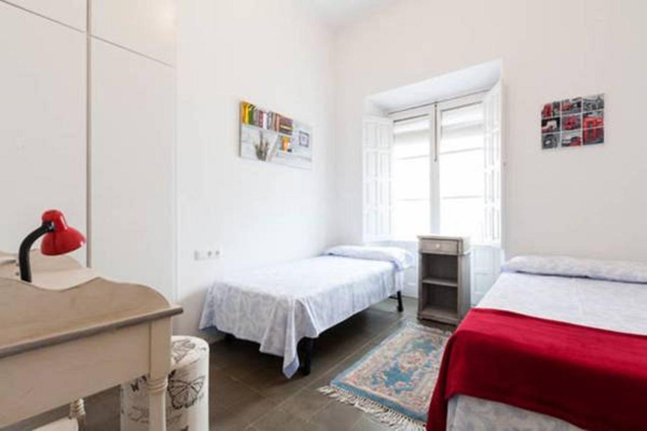 Apartamentos Rg Arenal Σεβίλλη Δωμάτιο φωτογραφία