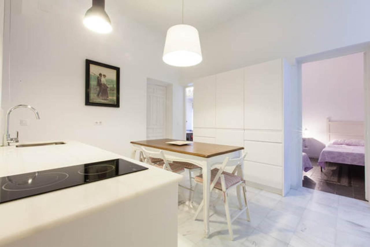 Apartamentos Rg Arenal Σεβίλλη Δωμάτιο φωτογραφία