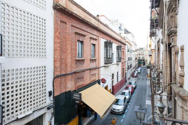 Apartamentos Rg Arenal Σεβίλλη Δωμάτιο φωτογραφία